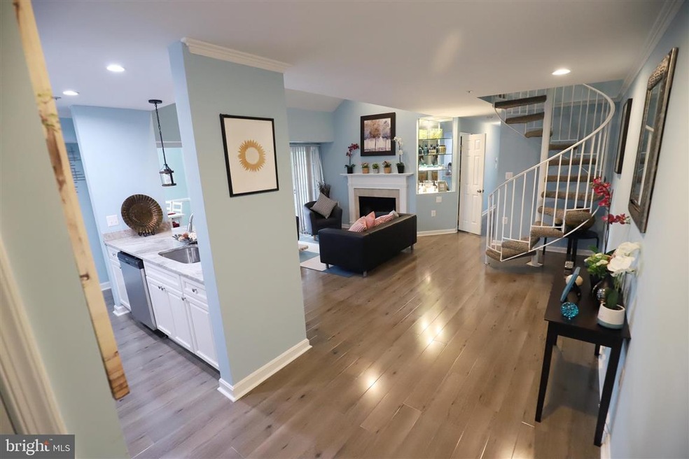 9716 Lake Pointe Ct unit 304, Upper Marlboro, MD 20774 - photo 1