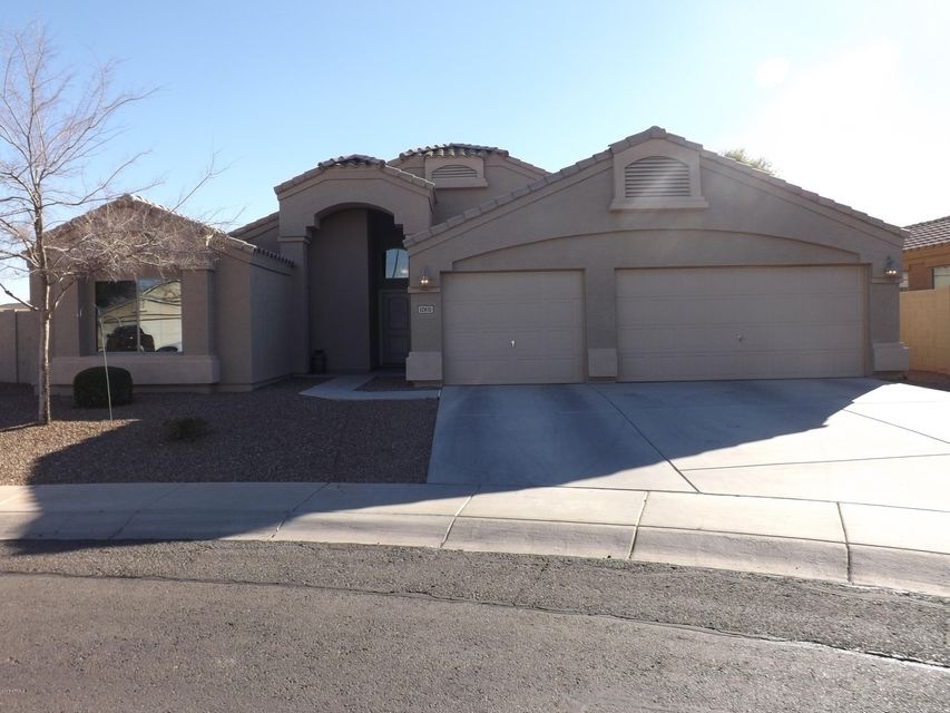 GORGEOUS SINGLE FAMILY HOME