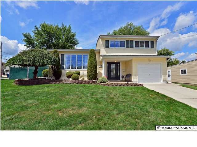 27 Tulip Dr, Old Bridge, NJ 08857 - photo 1