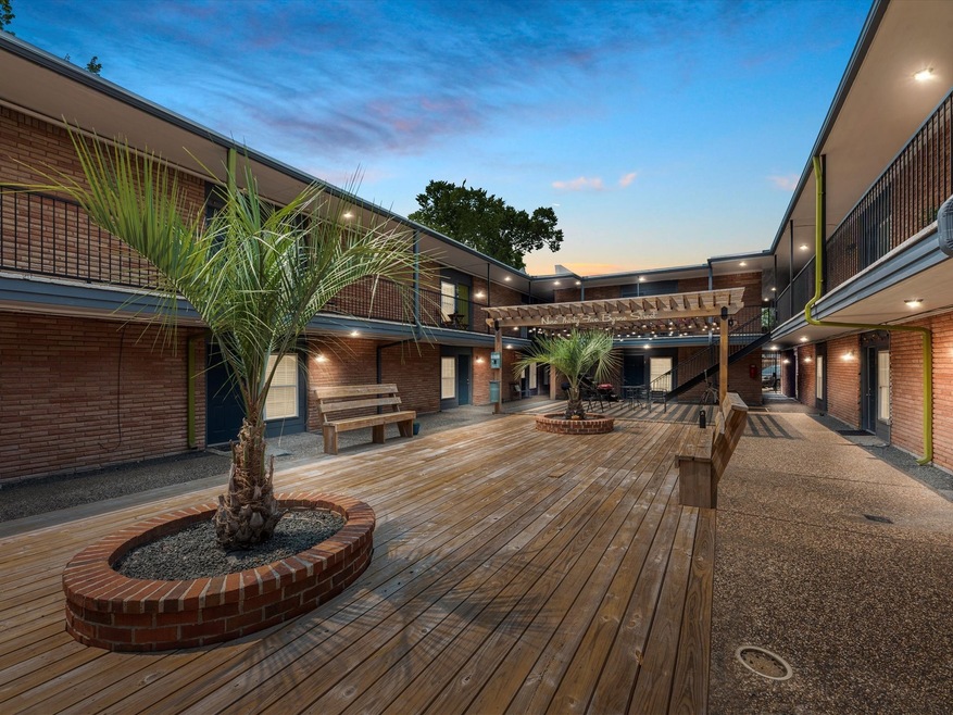 935 Byrne St unit 2, Houston, TX 77009 - photo 1