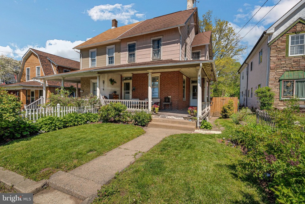 210 S 5th St, Perkasie, PA 18944 - photo 1