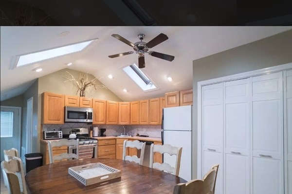 306 Hurley St unit 2, Cambridge, MA 02141 - photo 1