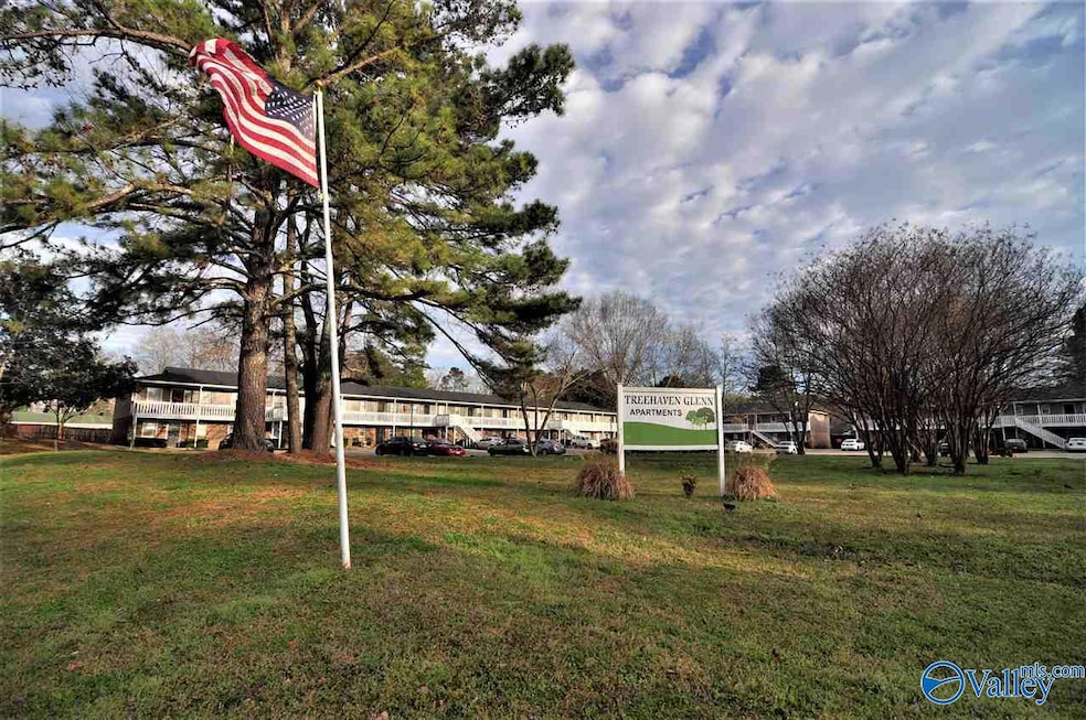 3911 Talwell Dr SW unit 3, Huntsville, AL 35805 - photo 1