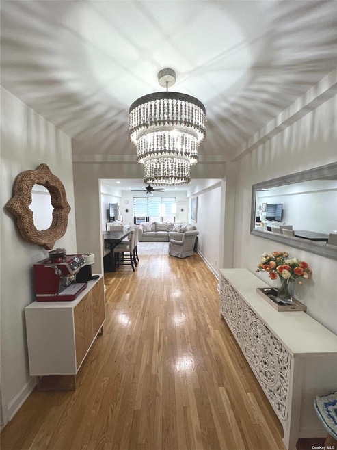 71 Grace Ave unit 2G, Great Neck, NY 11021 - photo 1