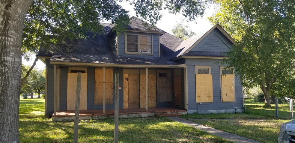 2216 Peach Ave, Bay City, TX 77414 - photo 1