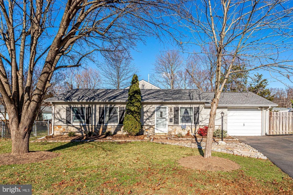 206 N Fir Ct, Sterling, VA 20164 - photo 1