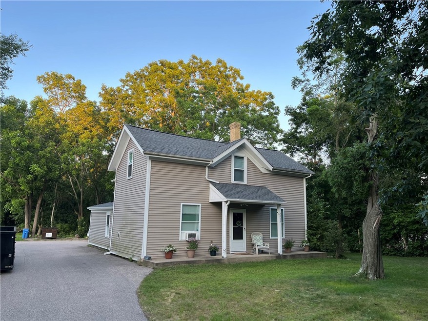2015 Kingstown Rd, Wakefield, RI 02879 - photo 1