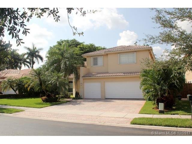 11370 NW 61st St, Doral, FL 33178 - photo 1