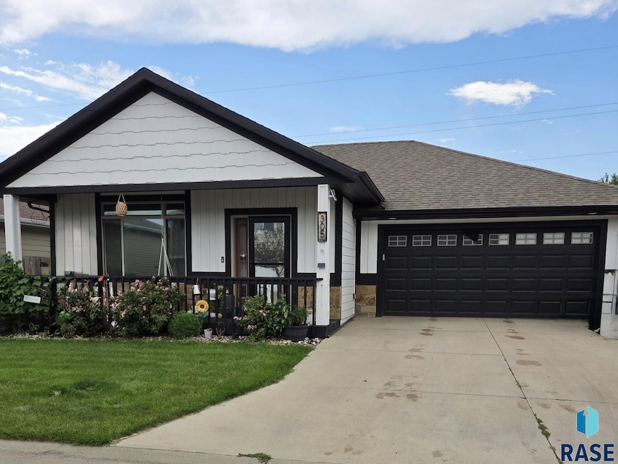 305 Spring Place, Brandon, SD 57005 - photo 1