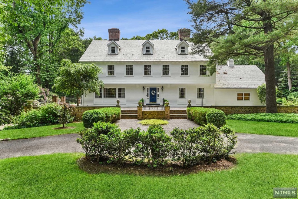 4 Ridge Crest Rd, Saddle River, NJ 07458 - photo 1