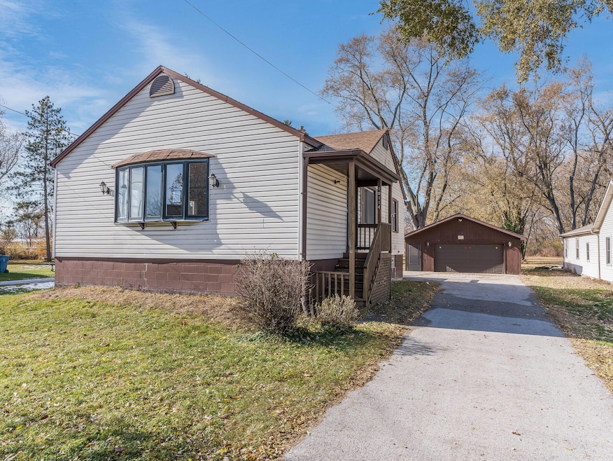 10114 Kennedy Ave, Highland, IN 46322 - photo 1