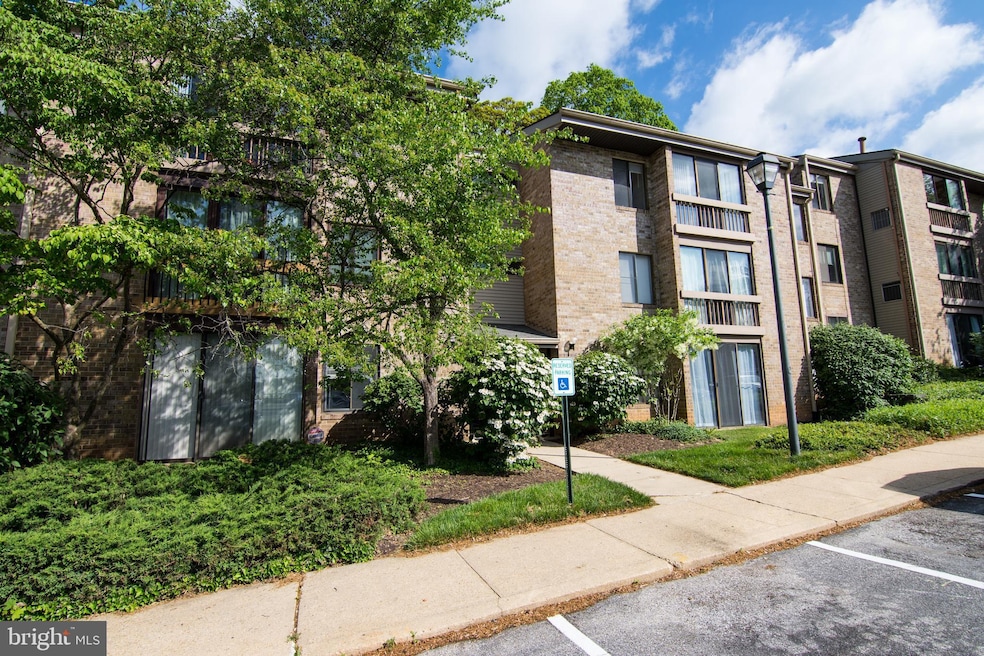 10596 Twin Rivers Rd unit UTEC2, Columbia, MD 21044 - photo 1