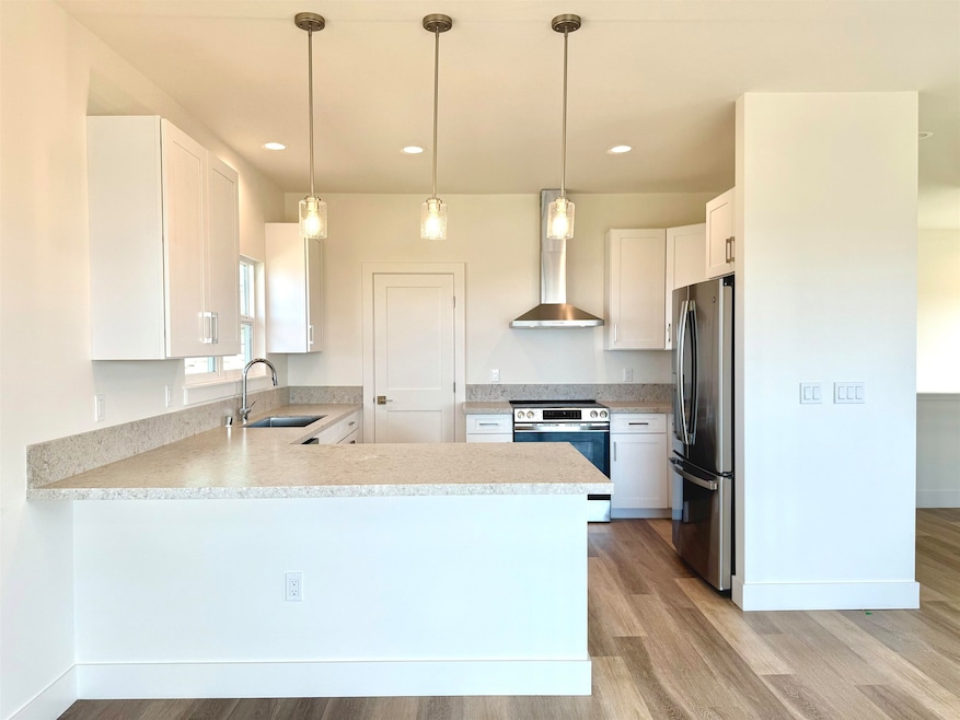 130 Oliona St unit 126, Makawao, HI 96768 - photo 1