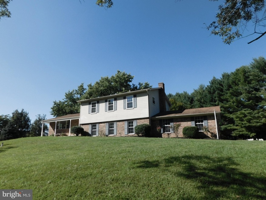 1061 Concord Ct, Owings, MD 20736 - photo 1