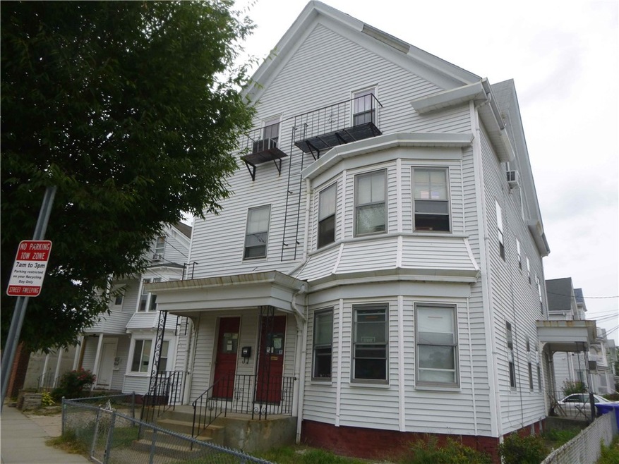 686 Broadway, Pawtucket, RI 02860 - photo 1