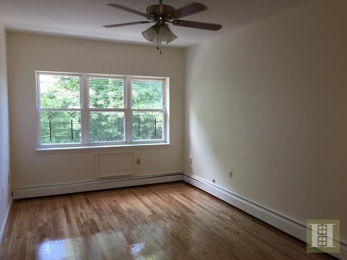 2726 Kingsbridge Terrace unit 3, Bronx, NY 10463 - photo 1