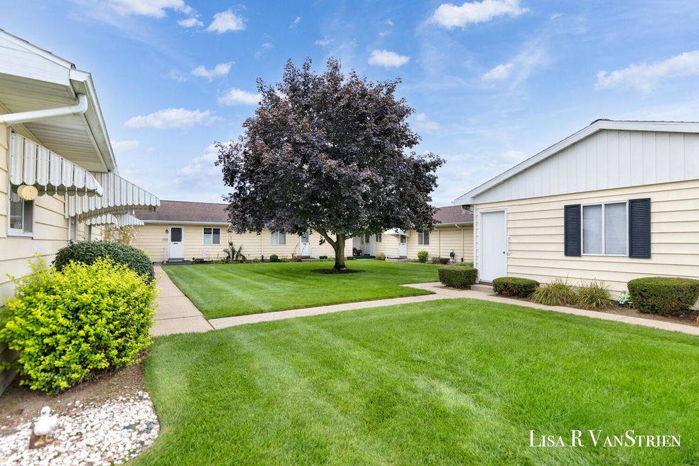 5922 Leisure South Dr SE, Grand Rapids, MI 49548 - photo 1