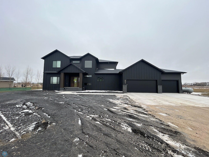 601 Blaine St N, Colfax, ND 58018 - photo 1