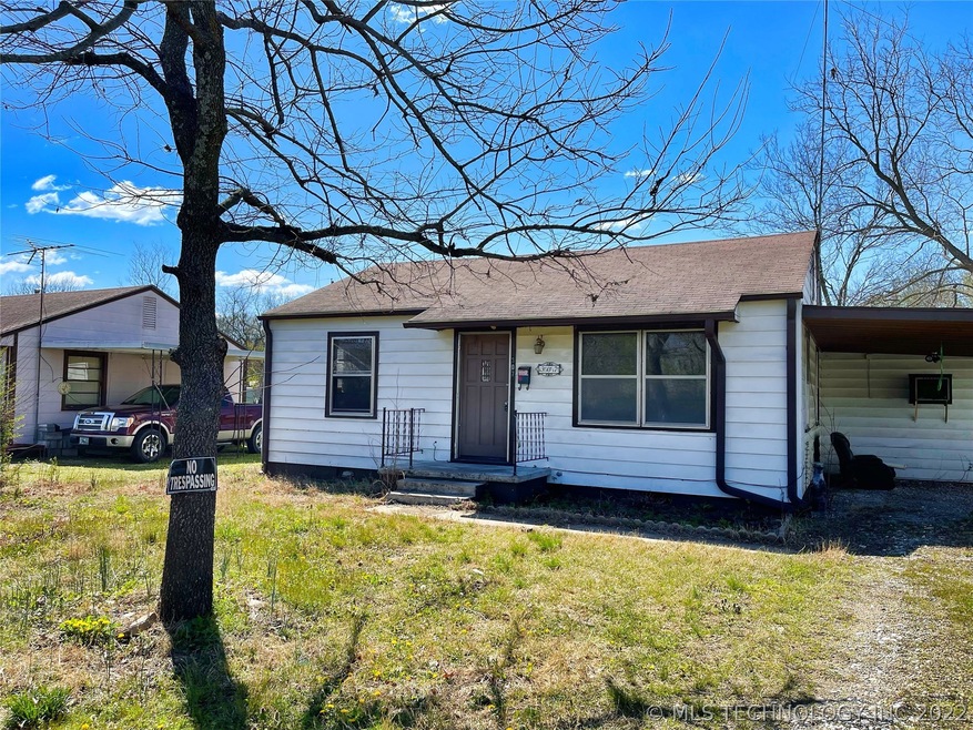 307 W Corporation St, Henryetta, OK 74437 - photo 1