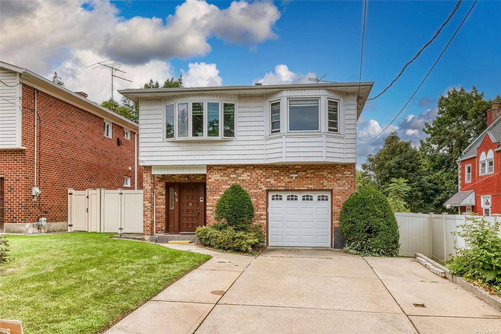 47-18 Glenwood St, Little Neck, NY 11362 - photo 1