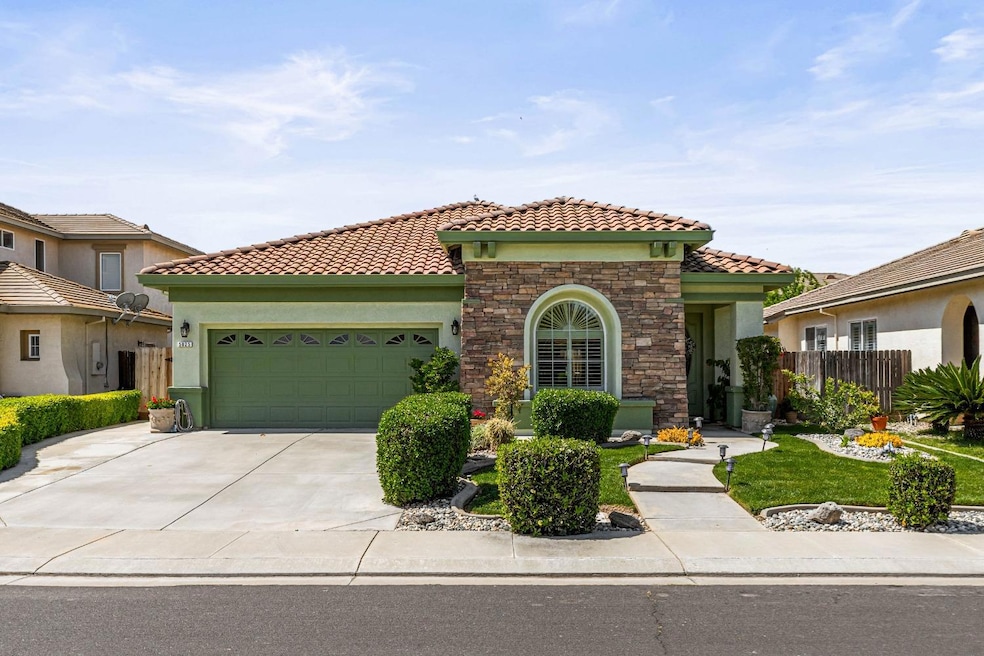 Sold $575,000