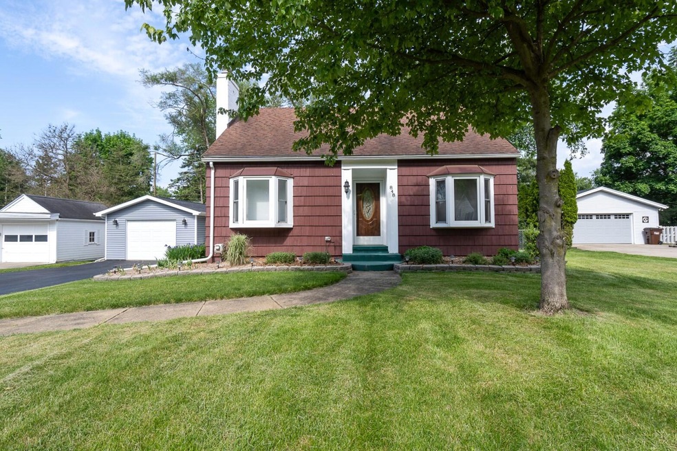 848 Springcrest Blvd, Jackson, MI 49203