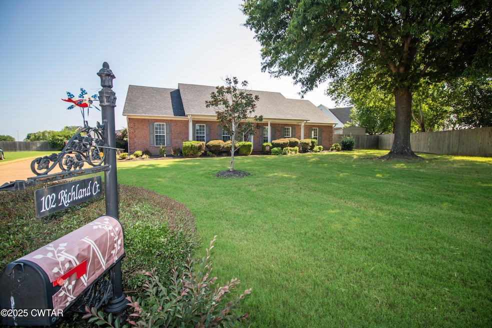 Sold $418,000 • Co-Listing Agent