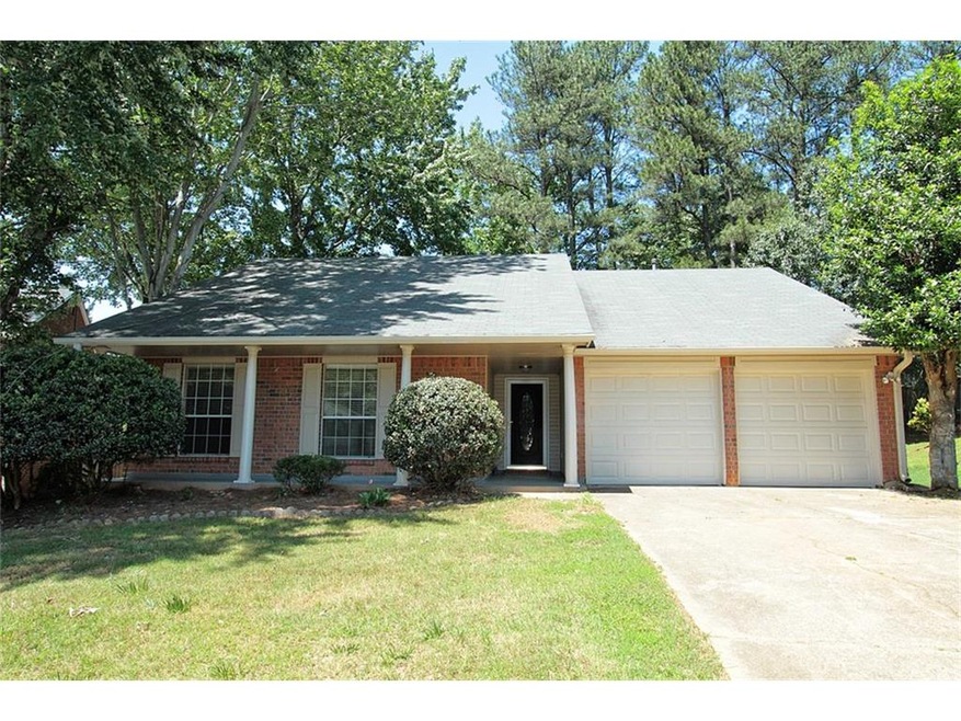 THIS HOME HAS GREAT CURB APPEAL AND NATURAL LIGHT 