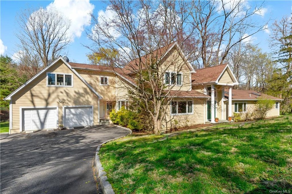 470 Sleepy Hollow Rd, Briarcliff Manor, NY 10510 - photo 1