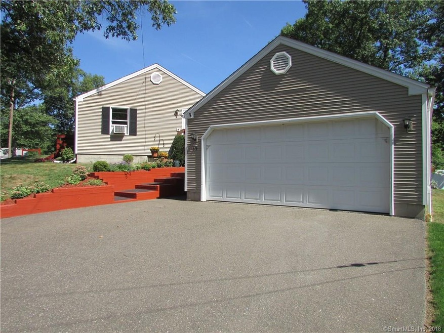 10 W View Dr, Enfield, CT 06082 - photo 1