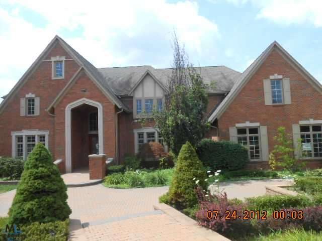 3451 Moceri Ct, Rochester, MI 48306 - photo 1