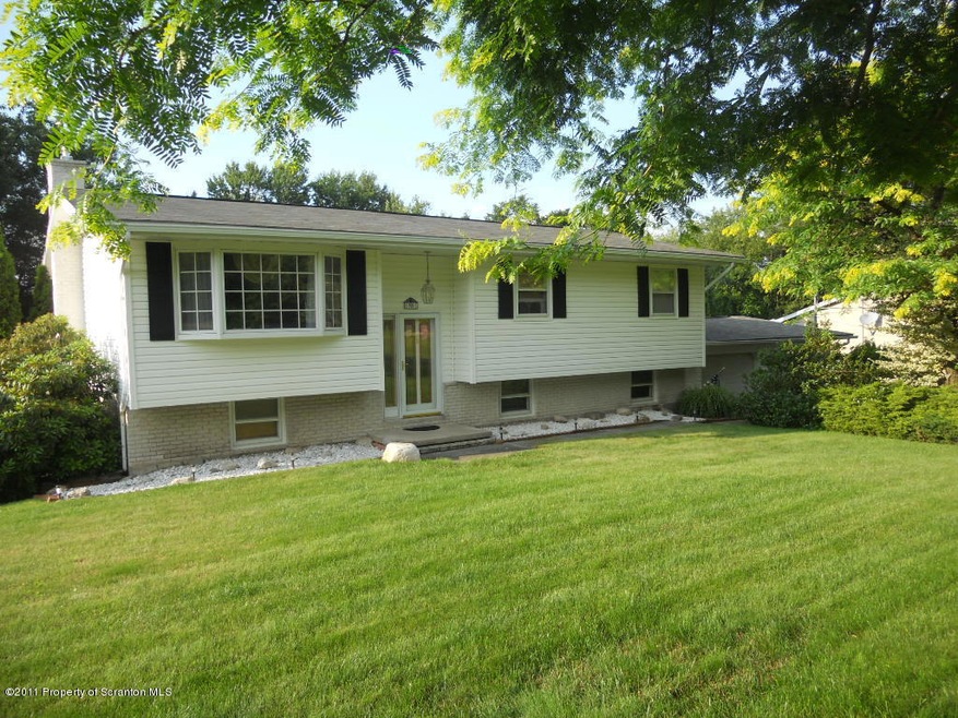 108 Mosswood Rd, Roaring Brook Township, PA 18444 - photo 1