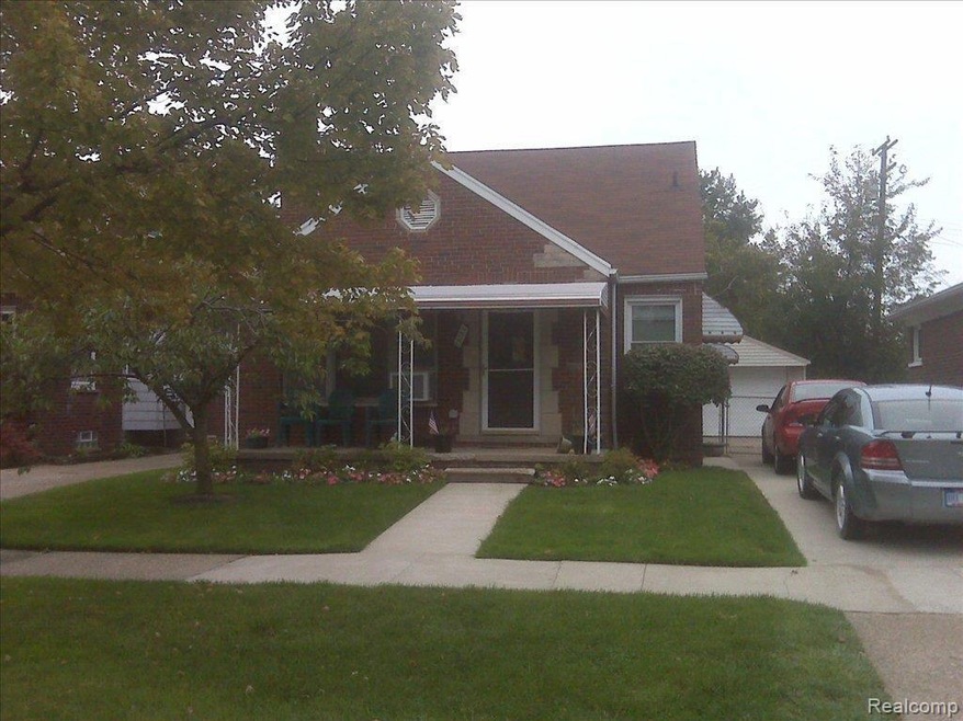 19156 CHESTER ST FRT