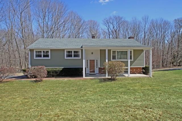 1106 Monroe Turnpike, Monroe, CT 06468 - photo 1