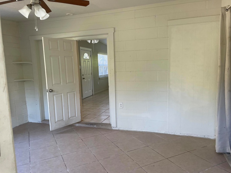 View into living area Paradise Lane