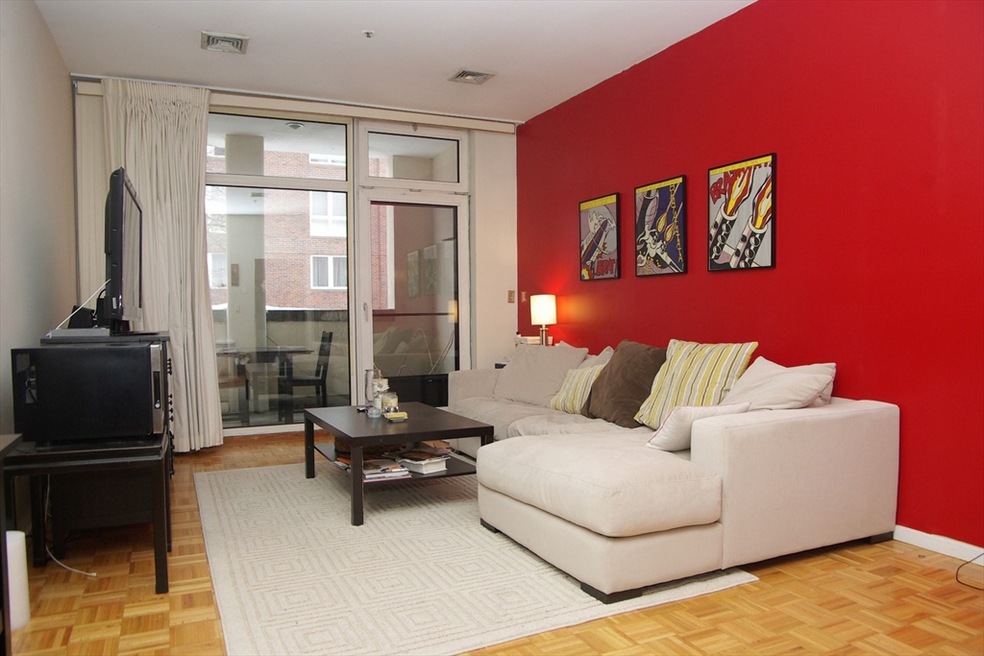 The Mariner Condominiums unit 214, Boston, MA 02109 - photo 1