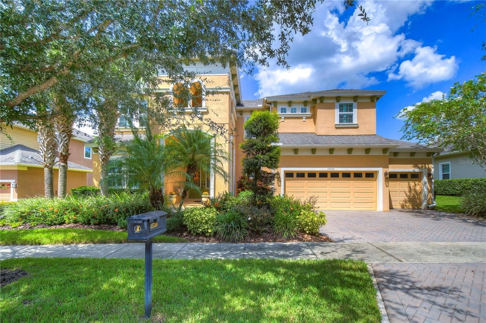 15510 Mossy Ridge Ln, Lithia, FL 33547 - photo 1