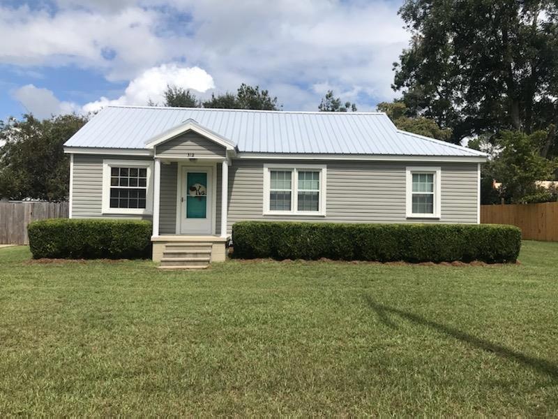 312 E Culpepper Ave, Doerun, GA 31744 - photo 1