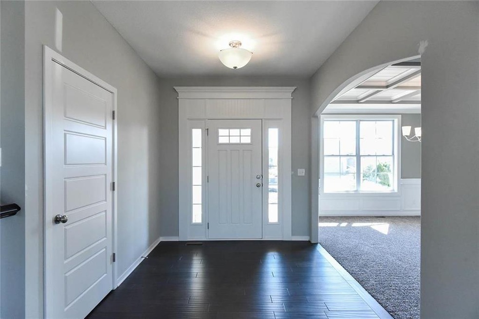 9146 Shady Bend Rd, Shawnee, KS 66227 - photo 1