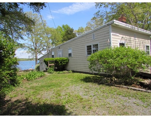 96 Aucoot Rd, Mattapoisett, MA 02739 - photo 1