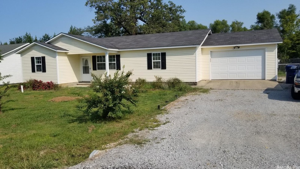 210 Lois Ln, Paragould, AR 72450 - photo 1