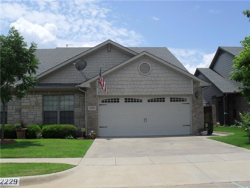 2229 Cobblestone Ct, Granbury, TX 76049 - photo 1