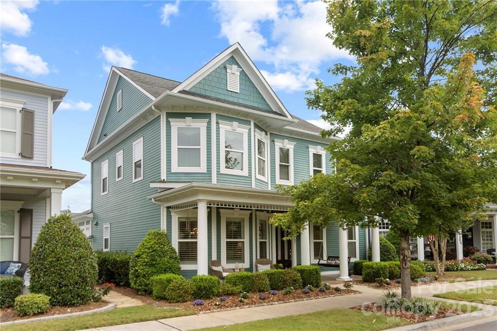 21907 Riddles Ct, Cornelius, NC 28031 - photo 1