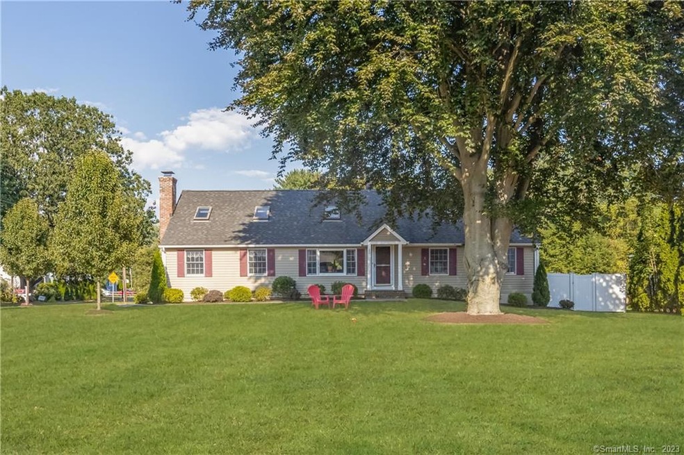 22 Lloyd Road, Norwalk CT 06850 Welcome Home! You 