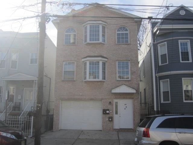 For Rent $2,500/month