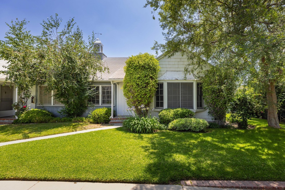 1210 Glenoaks Blvd-2