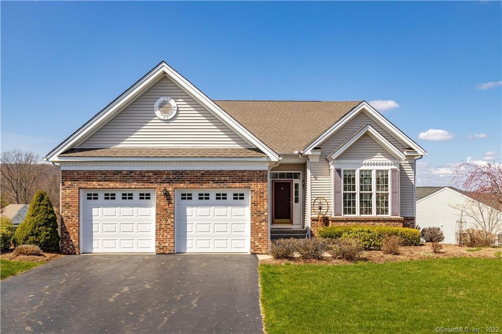 58 Vista Way, Bloomfield, CT 06002 - photo 1