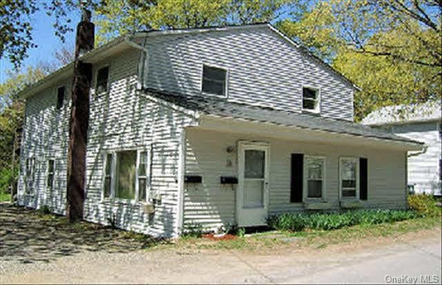 14 Elizabeth St unit 1, Red Hook, NY 12571 - photo 1