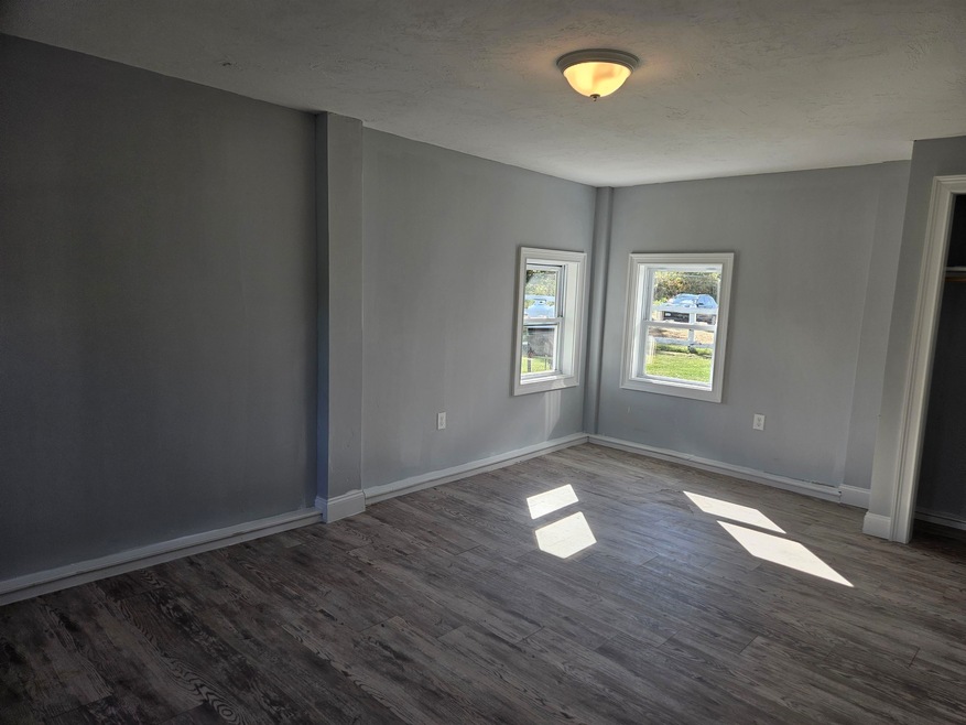 91 Vintinner Rd unit C, Campton, NH 03223 - photo 1