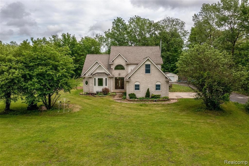 13034 Capernall Rd, Carleton, MI 48117 - photo 1